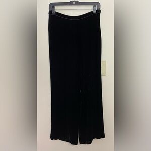 Ann Taylor Women’s Velvet Black Wide Leg Rayon Silk Blend Pant Side Zip Size 6.